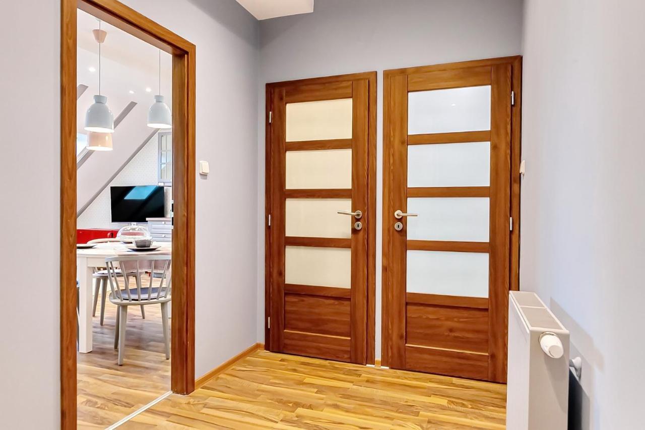 Attic Apartment On Waterfront / View / Netflix Praga Esterno foto