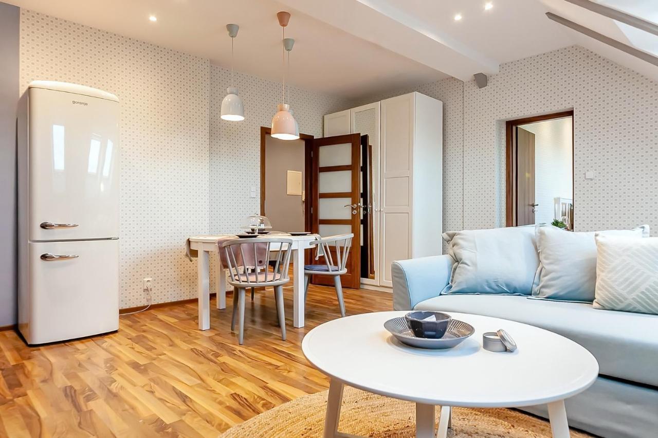 Attic Apartment On Waterfront / View / Netflix Praga Esterno foto