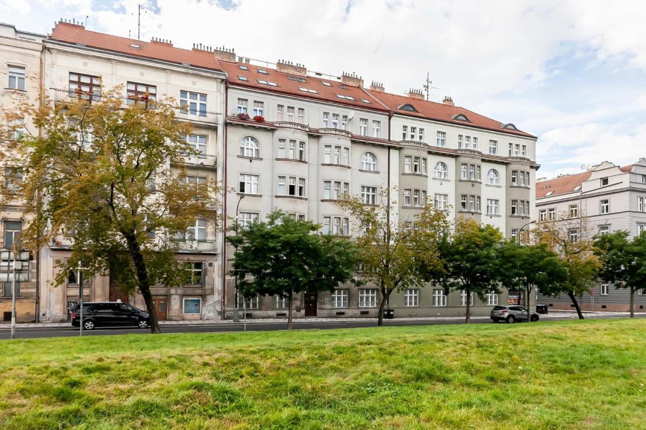 Attic Apartment On Waterfront / View / Netflix Praga Esterno foto