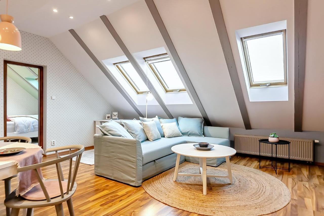 Attic Apartment On Waterfront / View / Netflix Praga Esterno foto